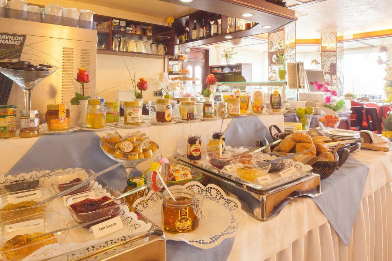 Themen Hotel Terrassen Cafe Bad Munder am Deister Luaran gambar